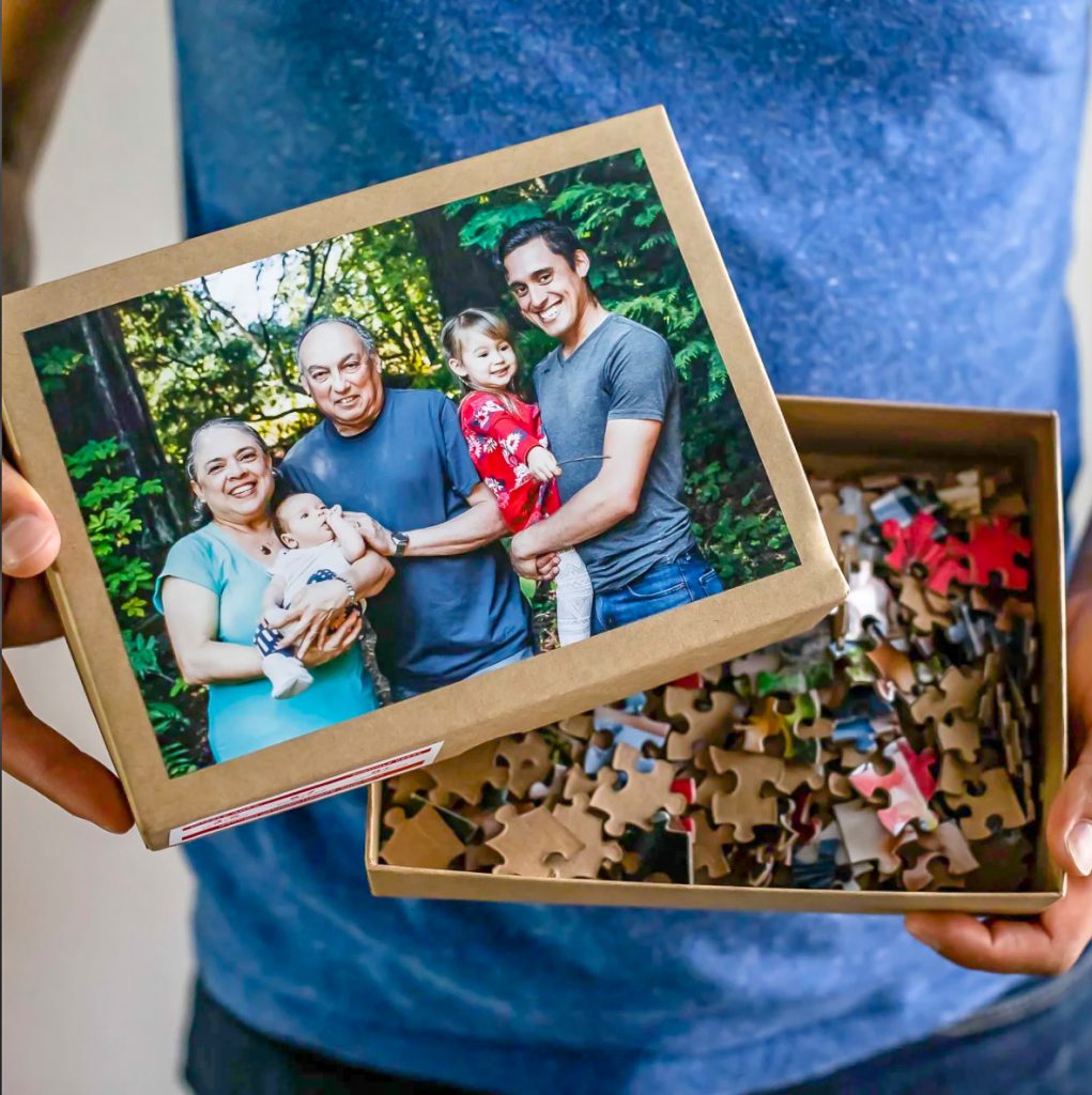 252-piece photo puzzle for Father's Day by @SnixyKitchen